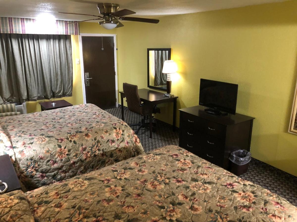 Kings Inn Mexia Екстериор снимка