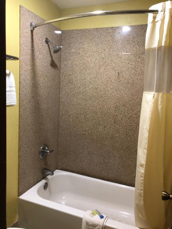 Kings Inn Mexia Екстериор снимка