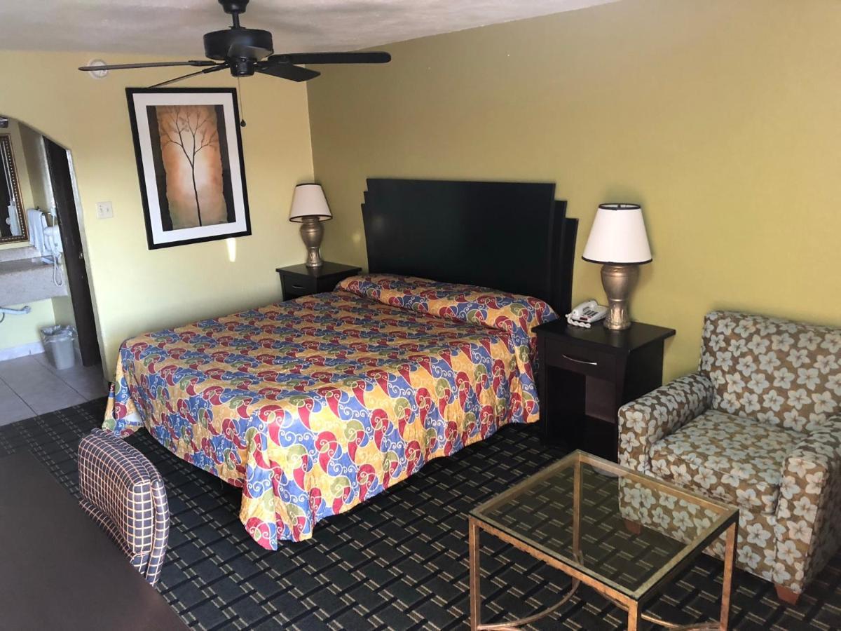 Kings Inn Mexia Екстериор снимка