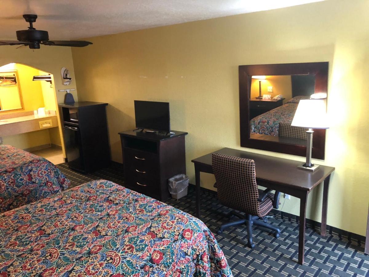 Kings Inn Mexia Екстериор снимка