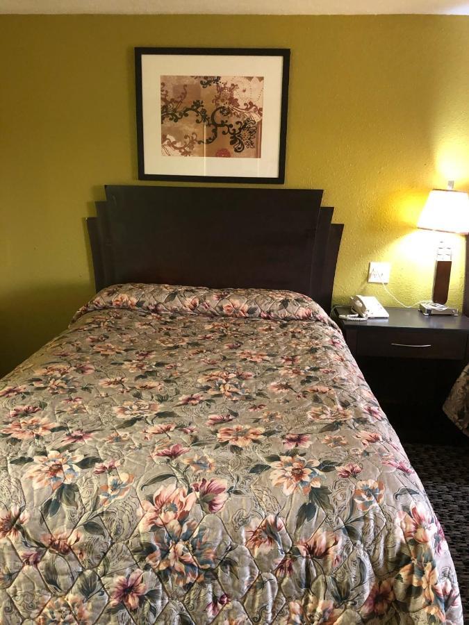 Kings Inn Mexia Екстериор снимка